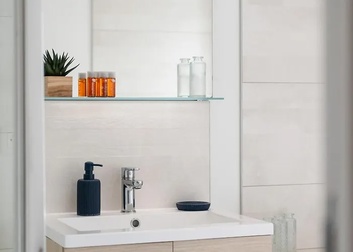 Maison Calme Avec Jardin - 10 Pers - Proche Centre *